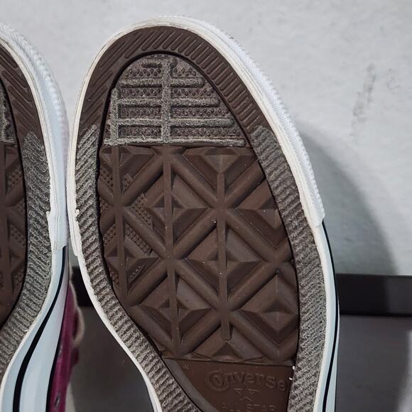 Converse Chuck Taylor All-Star Low Top Velvet Women's Shoes Size 5.5 Pink - Picture 7 of 9